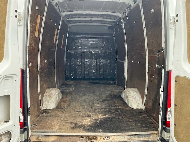 2017 iveco daily 35s14v 2.3 352 h2 l bedrijfswagen - afbeelding 8 van  22