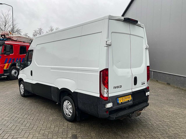 2017 iveco daily 35s14v 2.3 352 h2 l bedrijfswagen - afbeelding 17 van  22