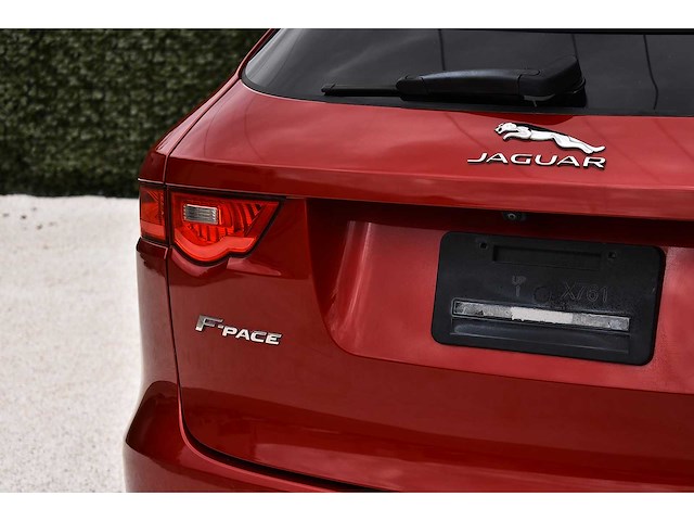 2017 jaguar f-pace 20d prestige suv btw auto - afbeelding 26 van  74