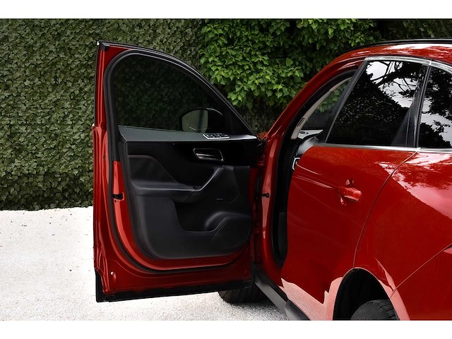 2017 jaguar f-pace 20d prestige suv btw auto - afbeelding 31 van  74
