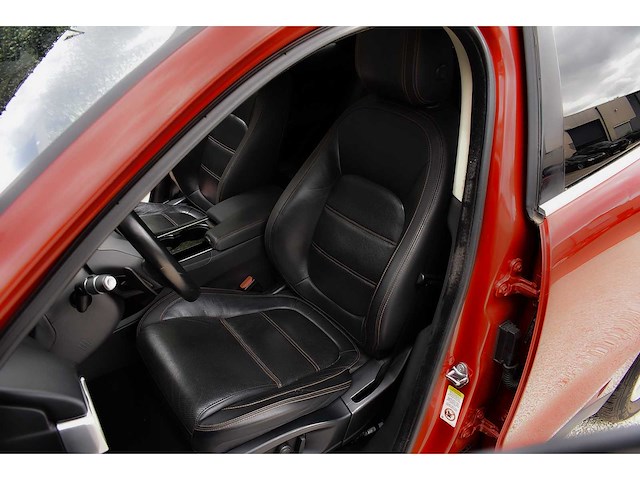 2017 jaguar f-pace 20d prestige suv btw auto - afbeelding 36 van  74