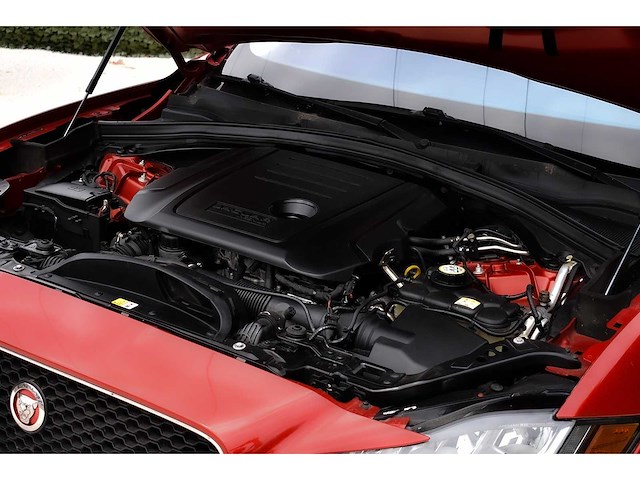 2017 jaguar f-pace 20d prestige suv btw auto - afbeelding 3 van  74