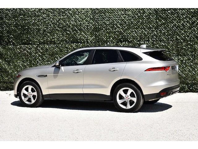 2017 jaguar f-pace 35t suv premium 3,0l v6 btw auto - afbeelding 25 van  77