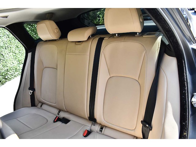 2017 jaguar f-pace 35t suv premium 3,0l v6 btw auto - afbeelding 68 van  77