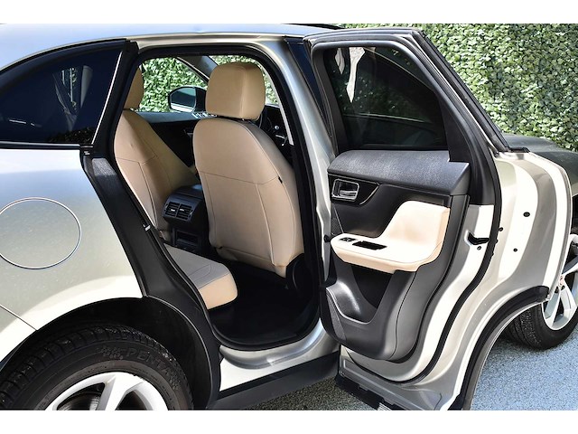 2017 jaguar f-pace 35t suv premium 3,0l v6 btw auto - afbeelding 70 van  77