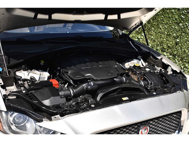 2017 jaguar f-pace 35t suv premium 3,0l v6 btw auto - afbeelding 8 van  77