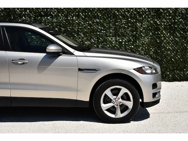 2017 jaguar f-pace 35t suv premium 3,0l v6 btw auto - afbeelding 2 van  77