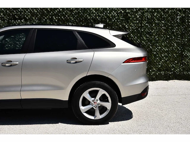 2017 jaguar f-pace 35t suv premium 3,0l v6 btw auto - afbeelding 26 van  77