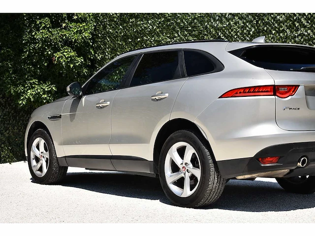 2017 jaguar f-pace 35t suv premium 3,0l v6 btw auto - afbeelding 27 van  77