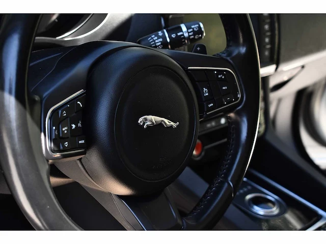2017 jaguar f-pace 35t suv premium 3,0l v6 btw auto - afbeelding 47 van  54