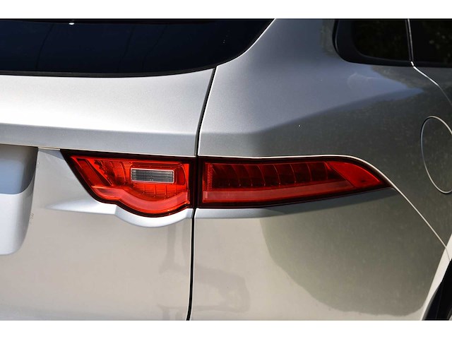 2017 jaguar f-pace 35t suv premium 3,0l v6 btw auto - afbeelding 36 van  77