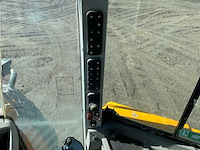 2017 jcb 437 wht t4f wastemaster wiellader met eurosteel hoogkiepbak - afbeelding 3 van  11