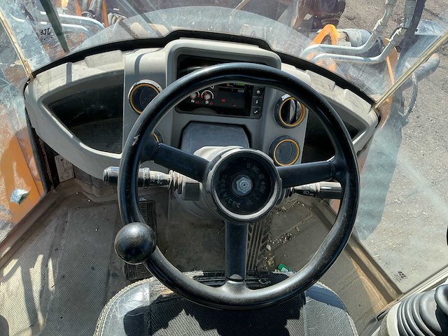 2017 jcb 437 wht t4f wastemaster wiellader met eurosteel hoogkiepbak - afbeelding 5 van  11