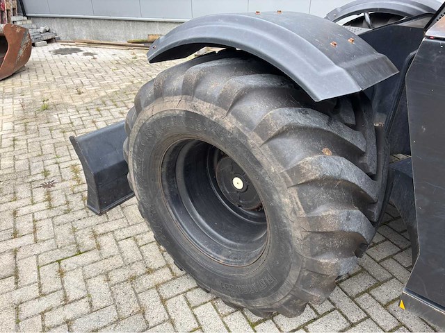 2017 jcb hydradig 110w banden graafmachine - afbeelding 28 van  66