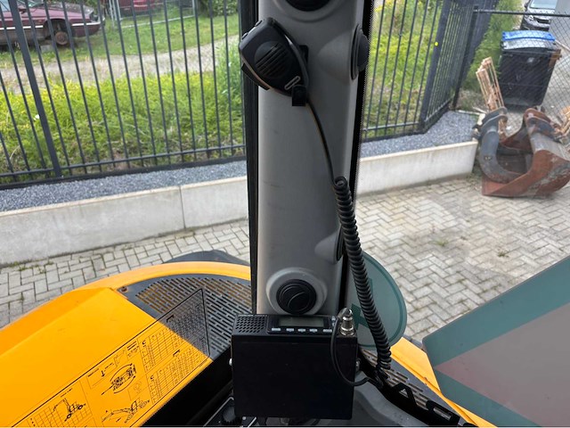 2017 jcb hydradig 110w banden graafmachine - afbeelding 49 van  66