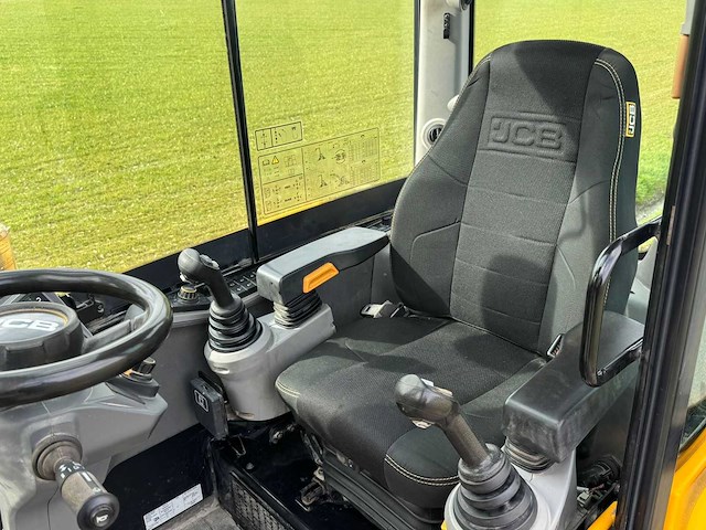 2017 jcb hydradig banden graafmachine - afbeelding 2 van  23