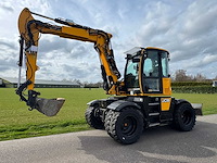 2017 jcb hydradig banden graafmachine - afbeelding 1 van  23