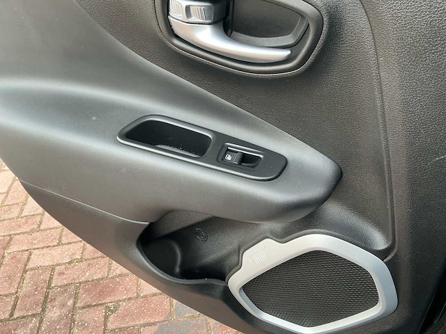 2017 jeep renegade 1.4 m.air n.e 2 ltd personenauto - afbeelding 8 van  24
