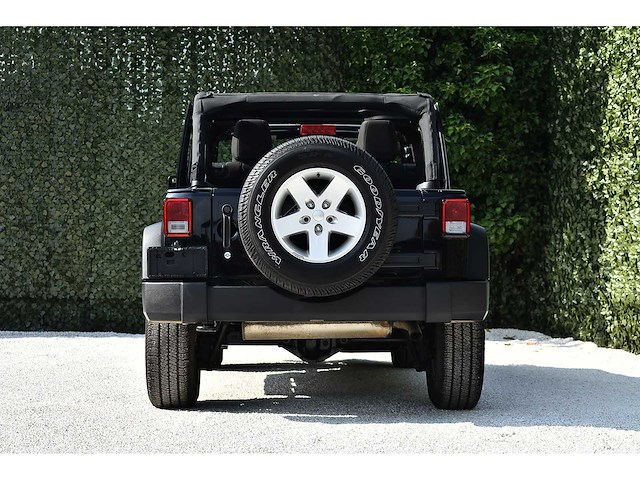 2017 jeep wrangler unlimited sport 4x4 suv 3,6l v6 btw auto - afbeelding 3 van  8