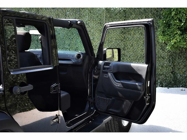 2017 jeep wrangler unlimited sport 4x4 suv 3,6l v6 btw auto - afbeelding 63 van  83