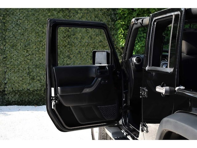 2017 jeep wrangler unlimited sport 4x4 suv 3,6l v6 btw auto - afbeelding 30 van  57