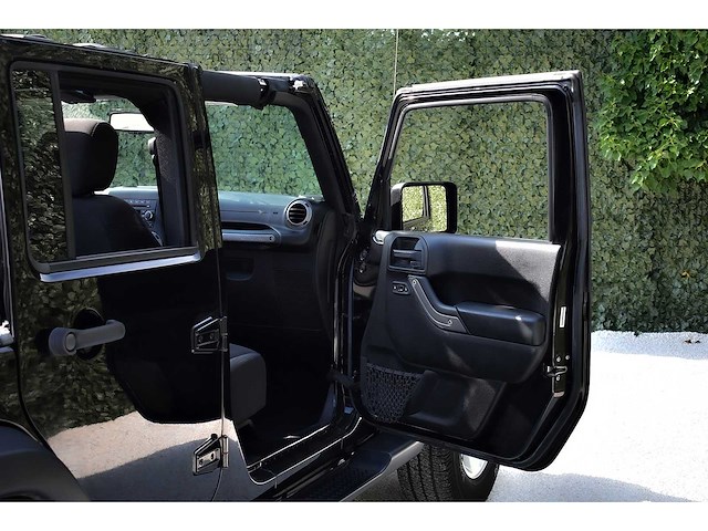 2017 jeep wrangler unlimited sport 4x4 suv 3,6l v6 btw auto - afbeelding 42 van  57