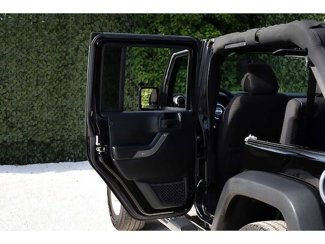 2017 jeep wrangler unlimited sport 4x4 suv 3,6l v6 btw auto - afbeelding 47 van  57