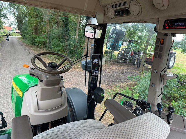2017 john deere 5090r vierwielaangedreven landbouwtractor - afbeelding 11 van  12