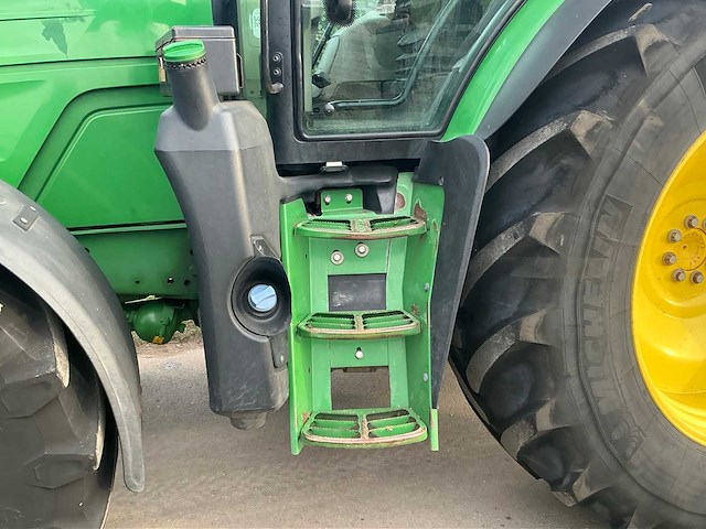 2017 john deere 6120r vierwielaangedreven landbouwtractor - afbeelding 4 van  44