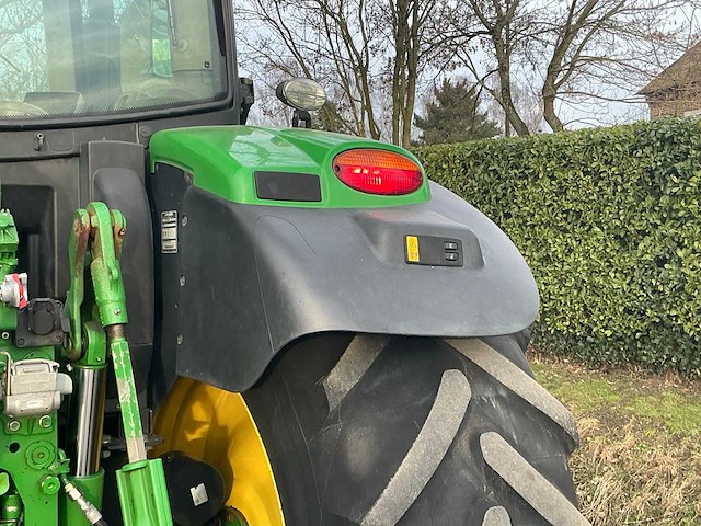 2017 john deere 6120r vierwielaangedreven landbouwtractor - afbeelding 7 van  44