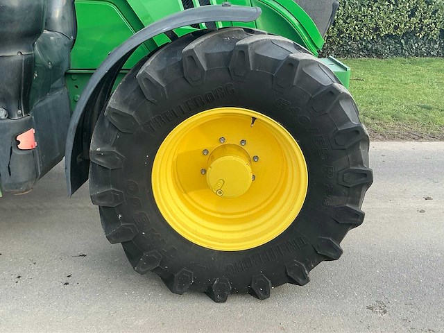 2017 john deere 6120r vierwielaangedreven landbouwtractor - afbeelding 27 van  44