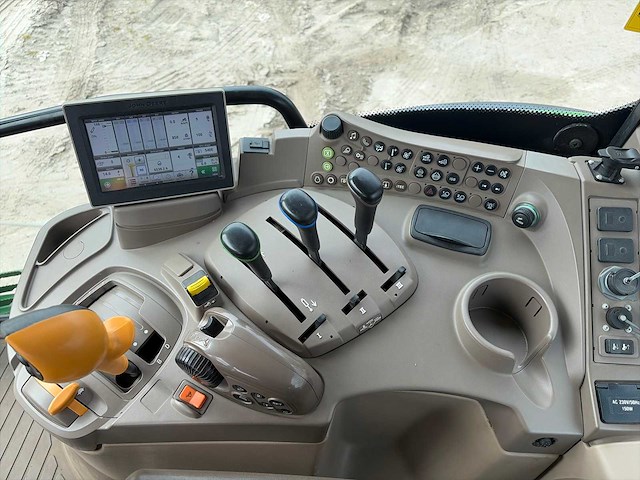 2017 john deere 6145r vierwielaangedreven landbouwtractor - afbeelding 21 van  23