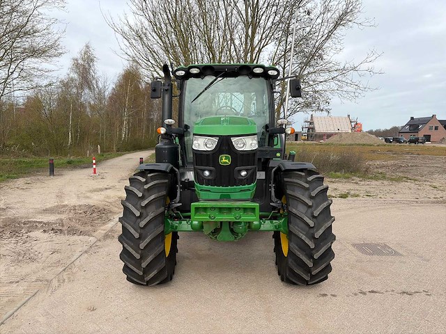 2017 john deere 6145r vierwielaangedreven landbouwtractor - afbeelding 2 van  23