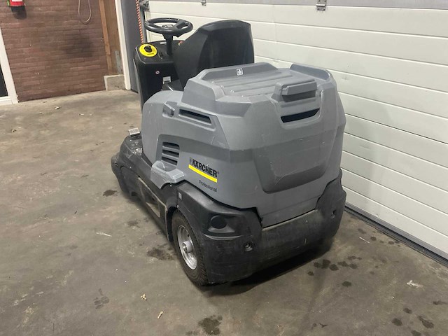 2017 karcher km 90/60 r zelfrijdende veegmachine - afbeelding 1 van  6