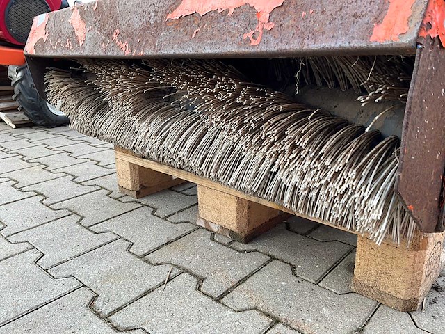 2017 kersten k 2000 g / efkm10037 zelfrijdende veegmachine - afbeelding 5 van  20