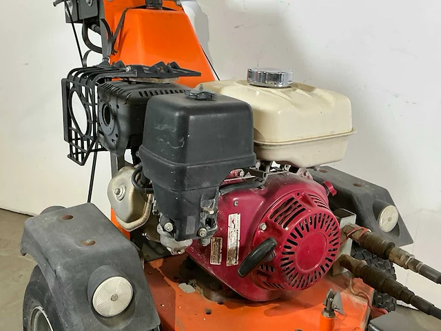 2017 kersten k2000g veegmachine hydraulisch 100cm benzine - afbeelding 3 van  12