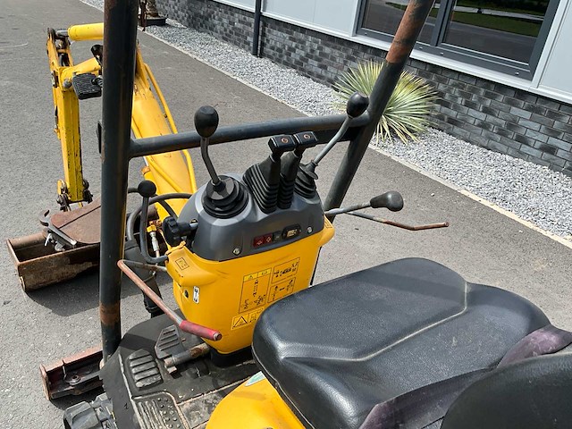 2017 komatsu pc09-1 minigraafmachine - afbeelding 20 van  25
