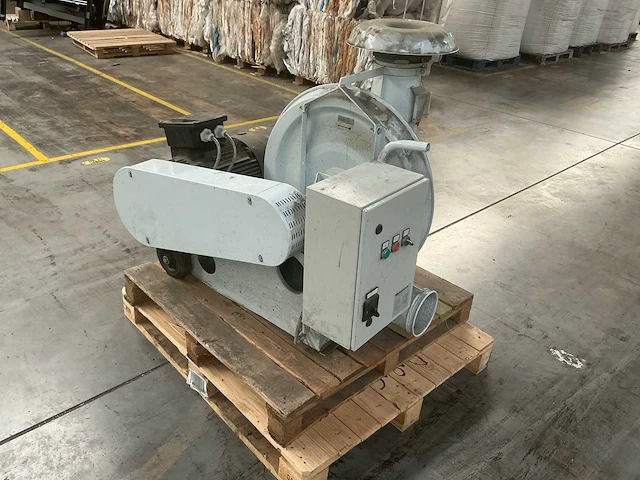 2017 kongskilde industriële centrifugaalventilator met 15 kw motor en schakelkast, 400 v - afbeelding 1 van  23