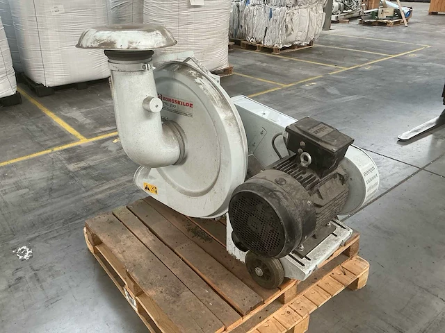 2017 kongskilde industriële centrifugaalventilator met 15 kw motor en schakelkast, 400 v - afbeelding 14 van  23