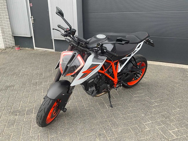 2017 ktm tour 1290 superduke r abs motorfiets - afbeelding 1 van  14