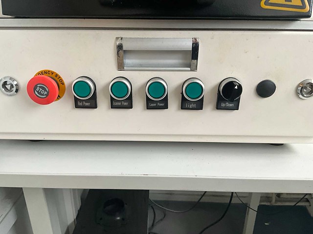 2017 lasergraaf xtl-fp20 lasergrafeermachine - afbeelding 14 van  20
