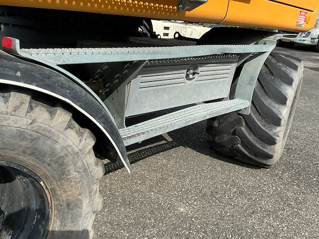 2017 liebherr 914 litronic banden graafmachine met tilt-rotator - afbeelding 10 van  69