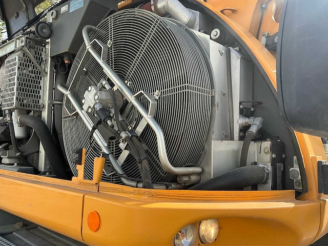 2017 liebherr 914 litronic banden graafmachine met tilt-rotator - afbeelding 17 van  69