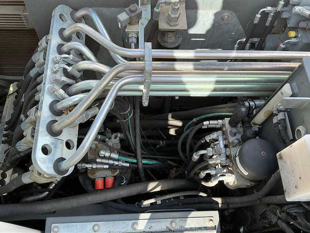 2017 liebherr 914 litronic banden graafmachine met tilt-rotator - afbeelding 24 van  69