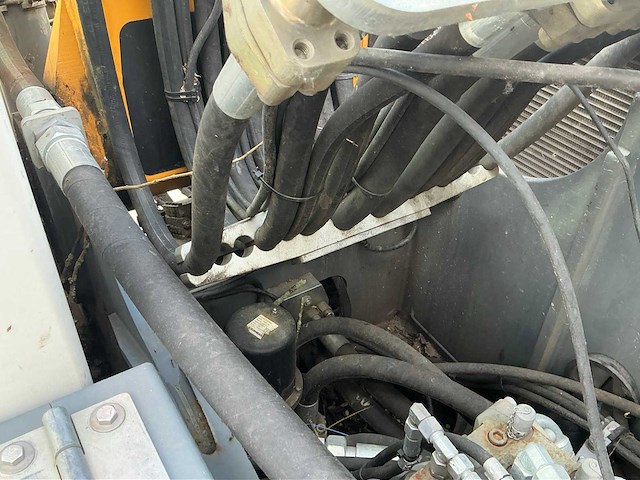 2017 liebherr 914 litronic banden graafmachine met tilt-rotator - afbeelding 28 van  69