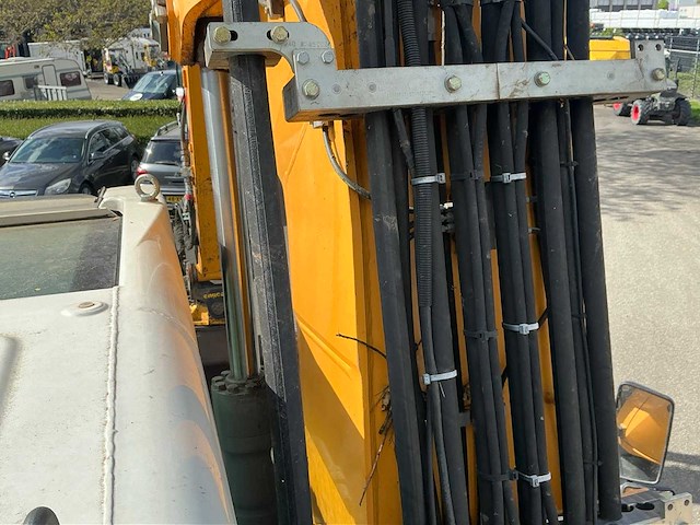 2017 liebherr 914 litronic banden graafmachine met tilt-rotator - afbeelding 30 van  69