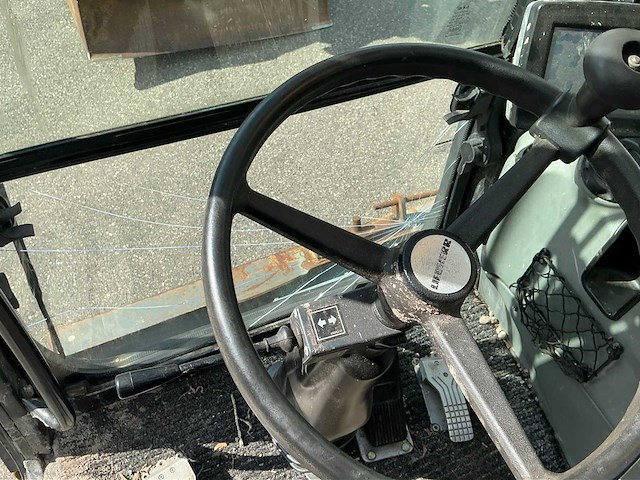 2017 liebherr 914 litronic banden graafmachine met tilt-rotator - afbeelding 35 van  69