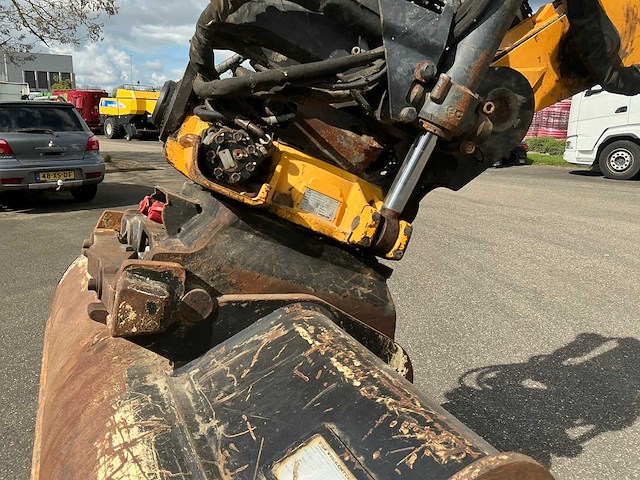 2017 liebherr 914 litronic banden graafmachine met tilt-rotator - afbeelding 59 van  69