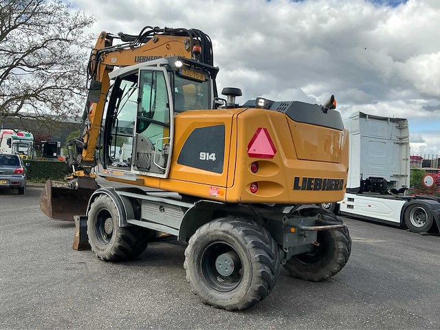 2017 liebherr 914 litronic banden graafmachine met tilt-rotator - afbeelding 68 van  69