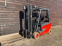 2017 linde e 30 hl 01/800 vorkheftruck - afbeelding 1 van  4